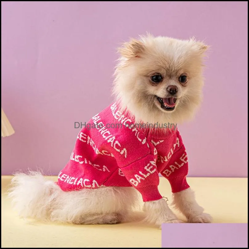 Designer Dog Clothes Winter Warm Pet Sweater Brands Dog Apparel Knitted Turtleneck Cold Weather Pets Coats Puppy Cat Sweatshirt Pullover Clothing for Small Dogs