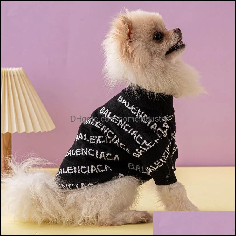 Designer Dog Clothes Winter Warm Pet Sweater Brands Dog Apparel Knitted Turtleneck Cold Weather Pets Coats Puppy Cat Sweatshirt Pullover Clothing for Small Dogs