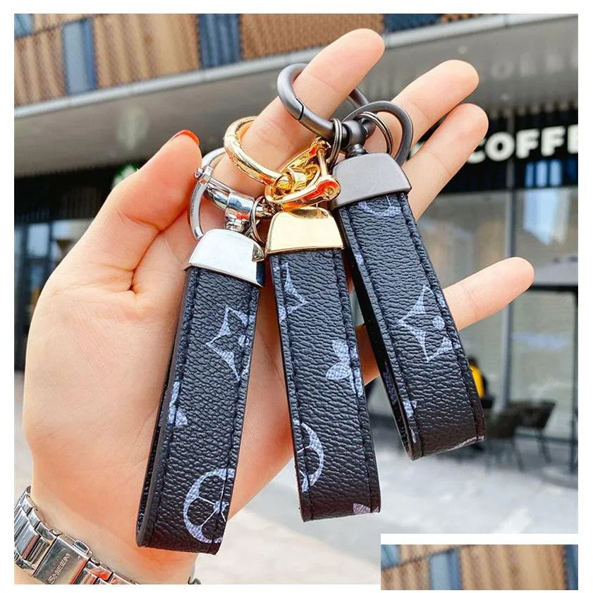 fashion designer keychain classic exquisite luxury car keyring zinc alloy letter unisex lanyard metal small jewelry 17 colors