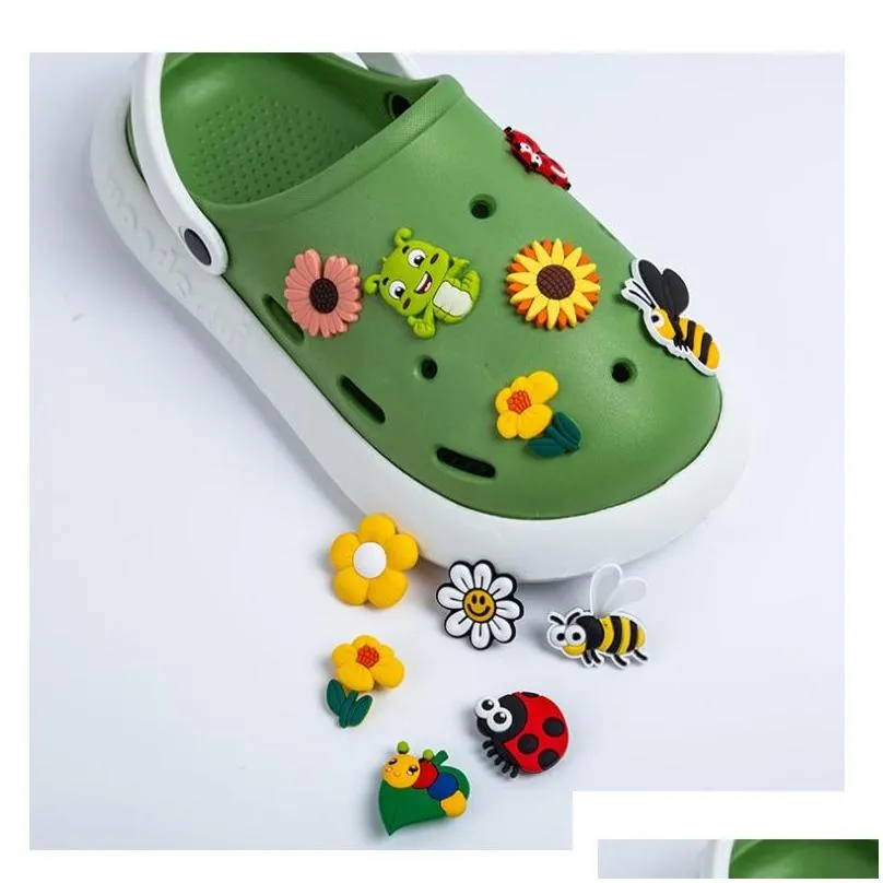 cartoon pvc charms shoes buckles action figure fit bracelets croc jibz shoes accessories kids girls boys gift butterfly insects flowers