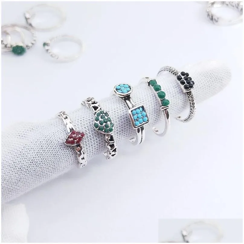 50pcs/lot Vintage Antique Silver Color Band Metal Heart Geometry Diamond Love Rings For Women Mix Style Fashion Jewelry Party Gifts