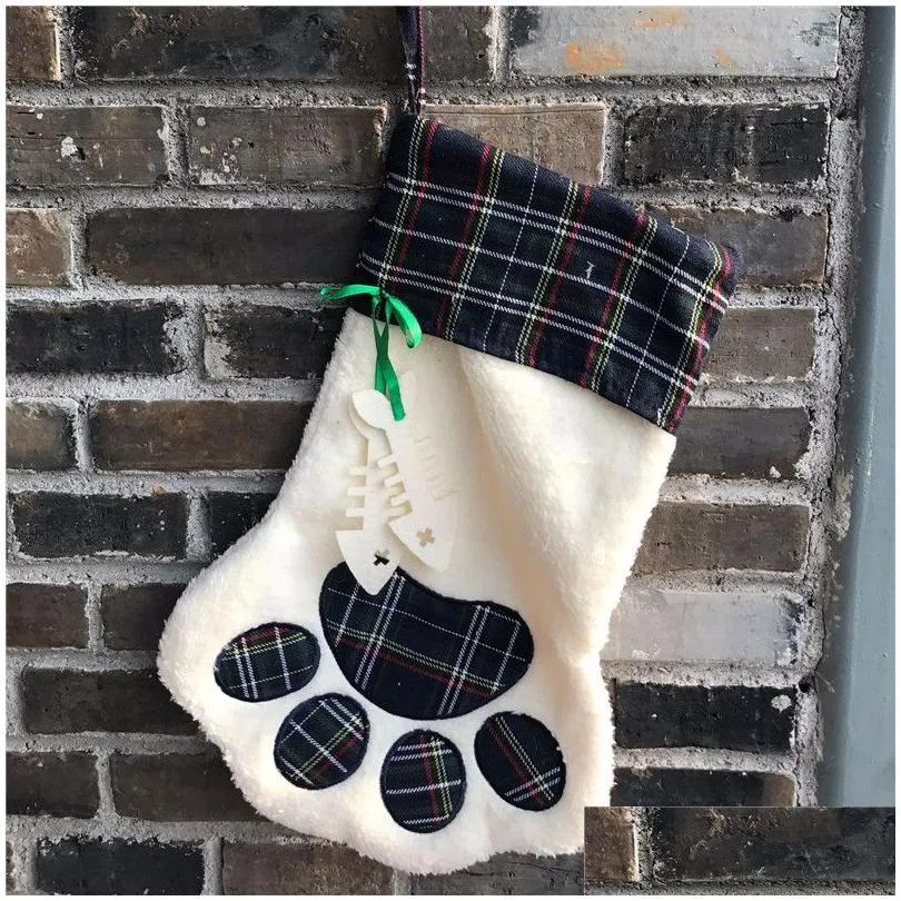 2018 selling sherpa paw stocking dog and cat paw stocking 2 colors stock christmas gift bags decoration