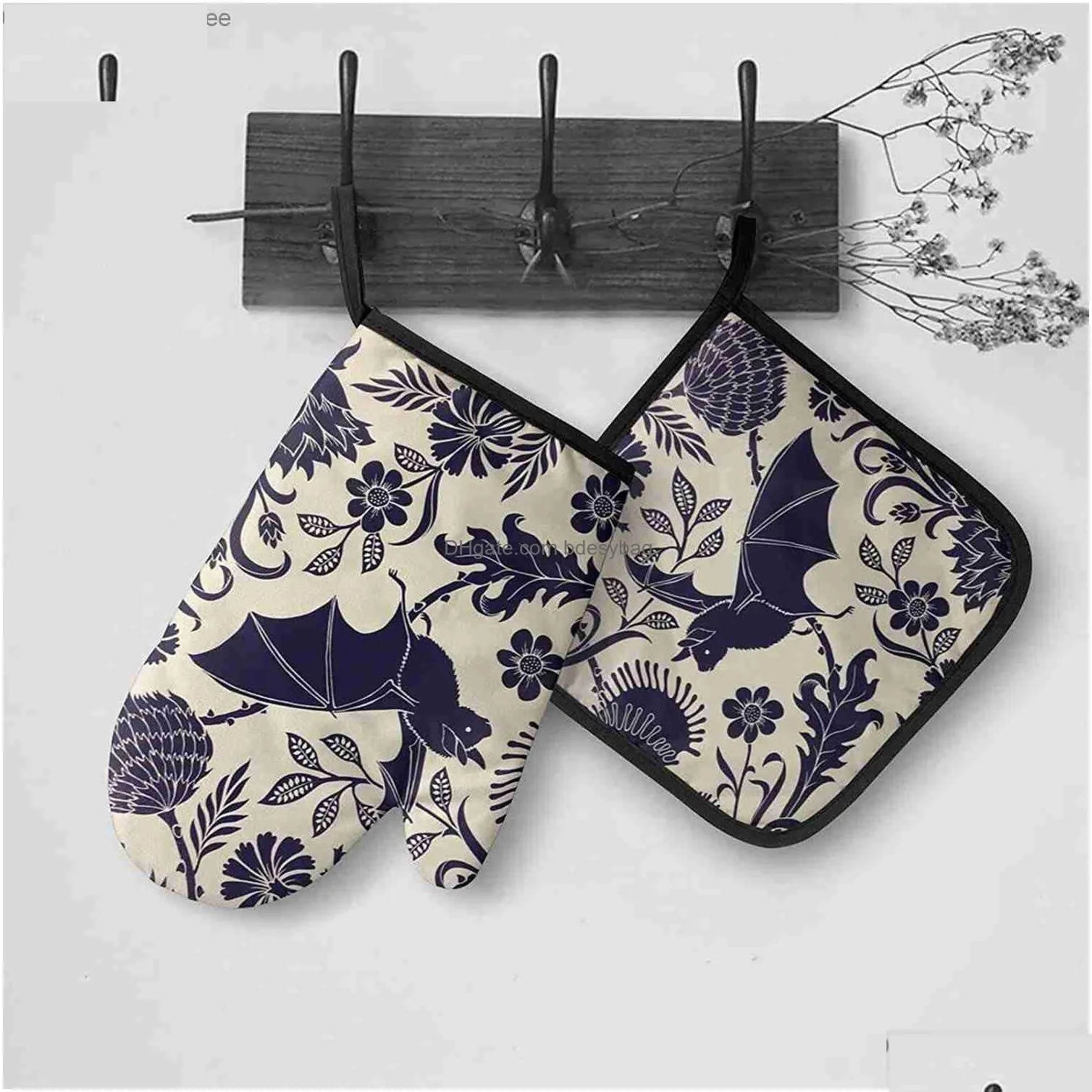 halloween bat flower oven gloves and pot holder set heat-resistant and non slip kitchen oven gloves used for cooking barbecue and barbecue