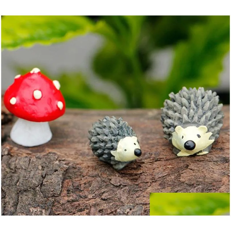 2017 wholesale20 sets /resin hedgehog and mushroom/miniatures/lovely animals/fairy garden gnome/terrarium decoration/crafts