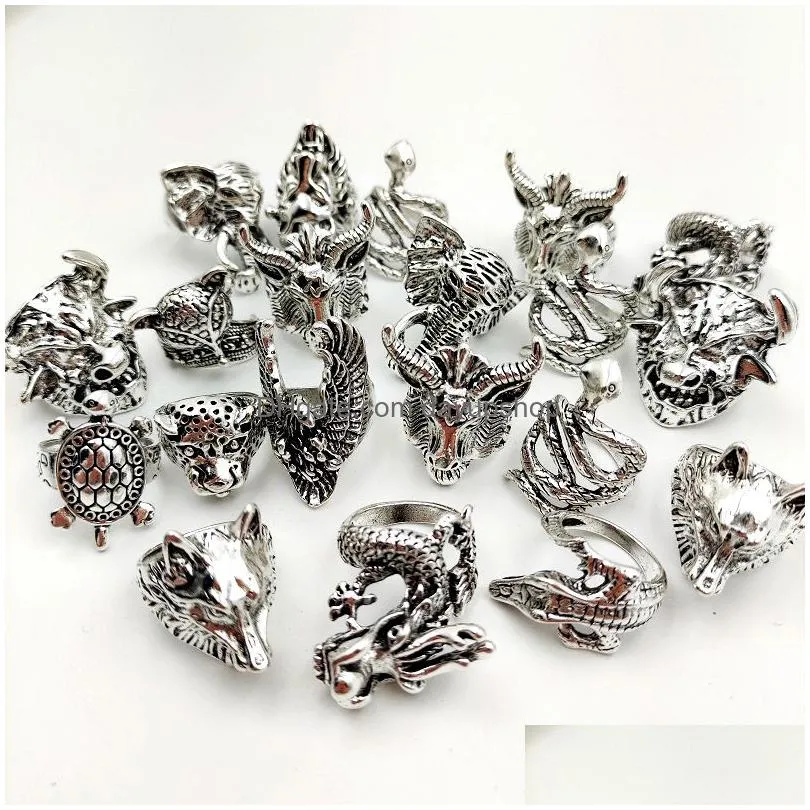 fashion 20/30/50/100pcs animal head ring gothic style punk tough guy vintage mix metal band fit men and women jewelry gift cluster