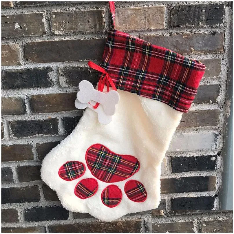 2018 selling sherpa paw stocking dog and cat paw stocking 2 colors stock christmas gift bags decoration