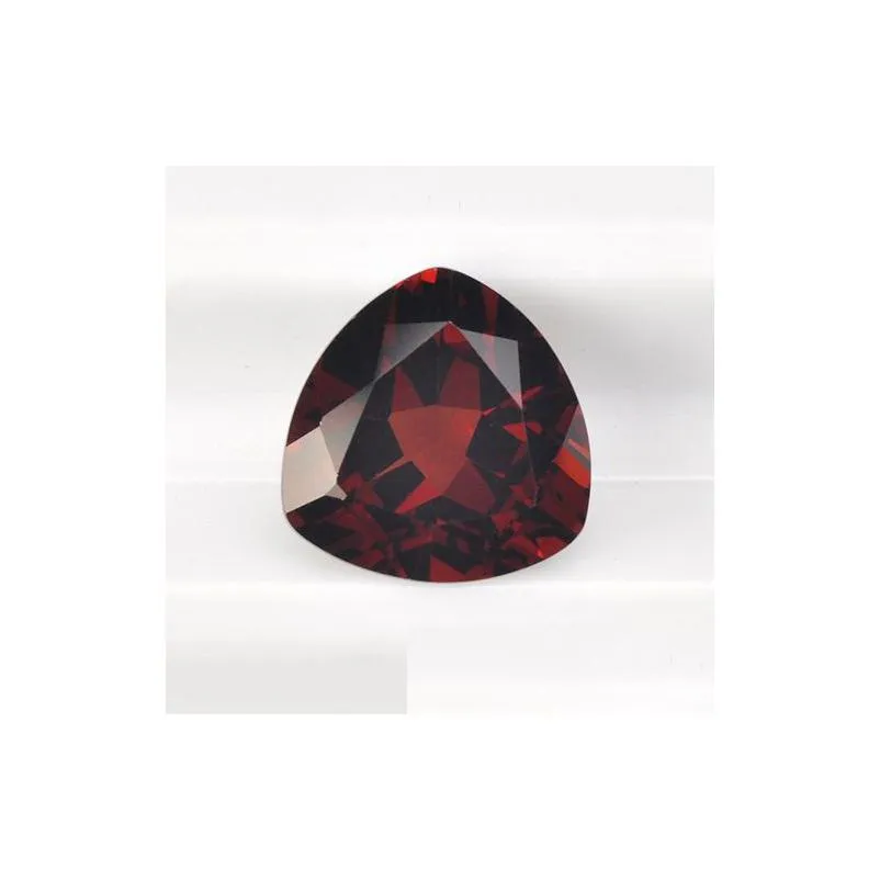 10pcs/lot trillion shape facet 9*9-12*12mm machine cut factory wholesale chinese natural garnet red loose gemstone for jewelry making