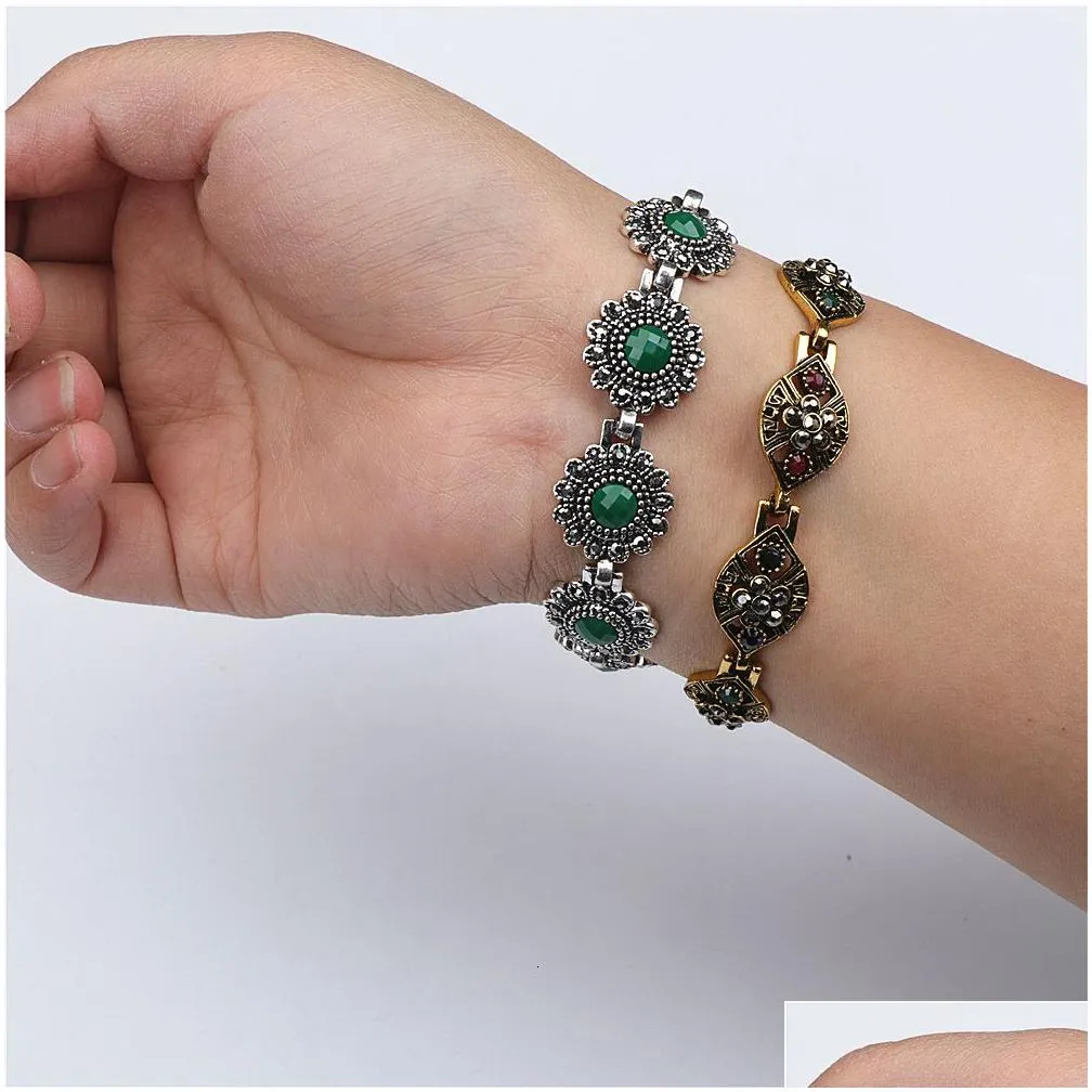 chain wholesale 10pcs lots bulk vintage metal bohemian ethnic crystal charm bracelet for women party gift mix style 230506