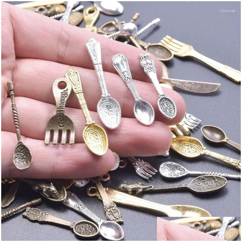 Charms 20/30/40Pcs Mixed Styles Cooking Spoon Fork Retro Random Kitchen Tool Supplies Pendant For Diy Necklaces Jewelry Making