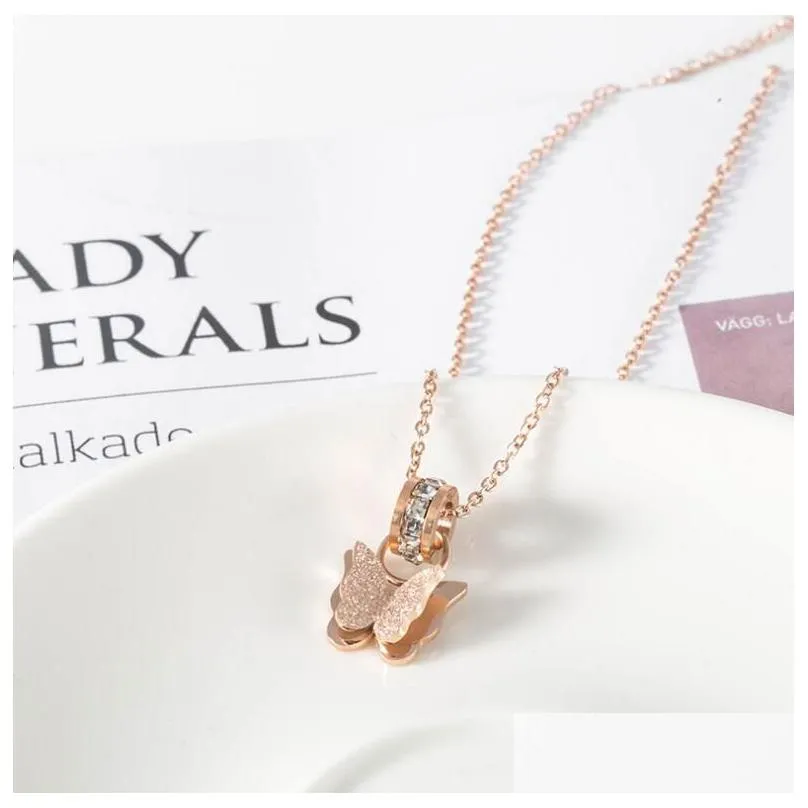 fashion titanium steel butterfly pendant necklace female rose gold clavicle chain exquisite diamond jewelry