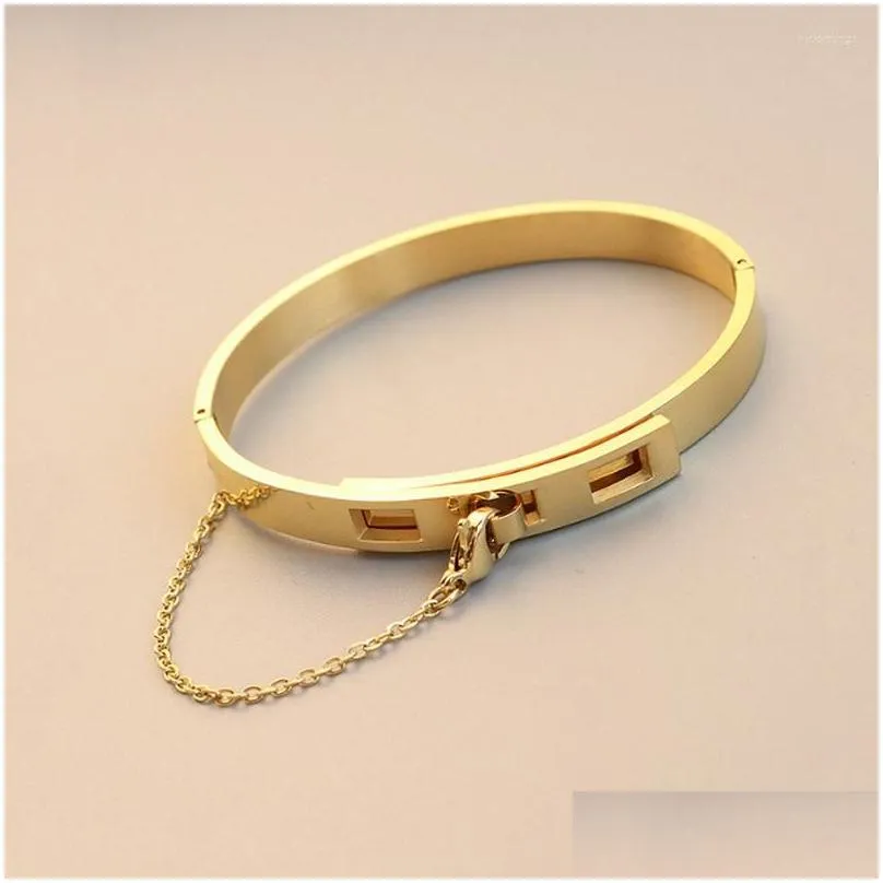 Bangle European And American Jewelry Chain Handcuff Style Buckle Adjustment Bracelet Titanium Steel Plating 2022 Korea