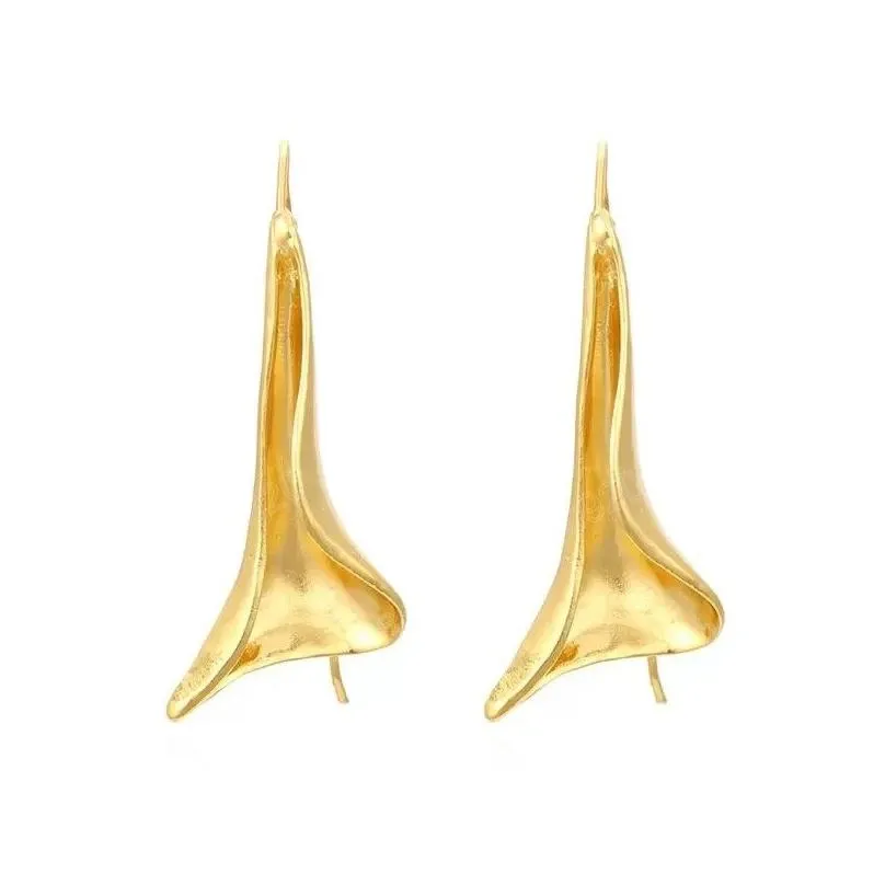 Retro Golden Metal Leaf Stud Earrings Geometric Irregular Plant Earring for Women Girls Party Travel Jewelry