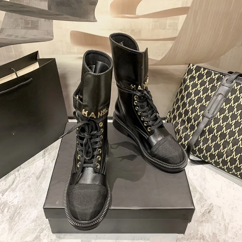 2023 New Designer Women's Horse Boots Black Low Heel Lace up  Leather Fashion Boots Sports Simple Versatile Women's Shoes