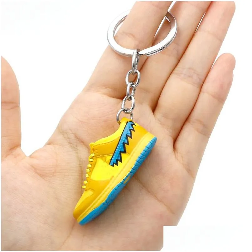 Wholesale Designer Sneaker Keychains Trendy PVC Sport Shoes Key Chain 3D Shoes Keychain Bag Pendant Popular Accessories 47 Option