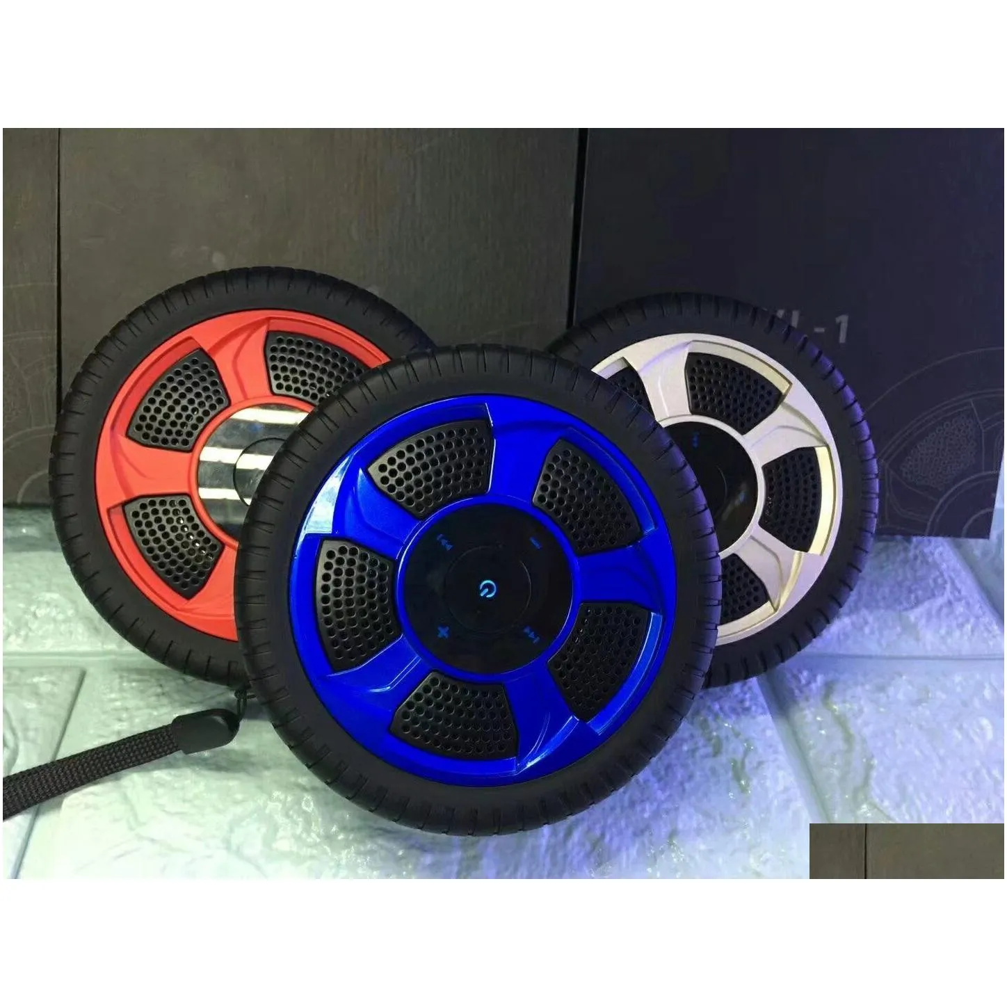 New Car tires wheel bluetooth speaker with Micphone Portable LoudSpeaker Music Stereo 12 cm Tires Wheel Rolling Shaped TF card play