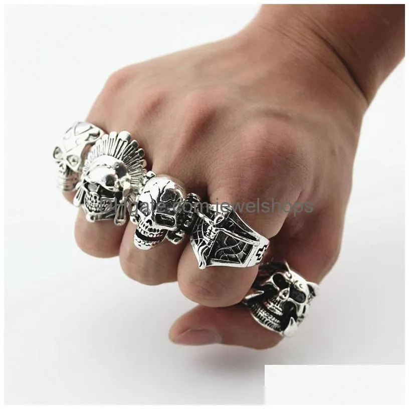 new gothic skull carved biker rings men`s anti-silver retro punk rings for men s fashion jewelry in bulk