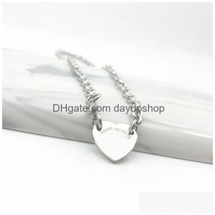 luxury designer 19mm heart necklace women stainless steel fashion couple round jewelry gift for girlfriend christmas wholesale
