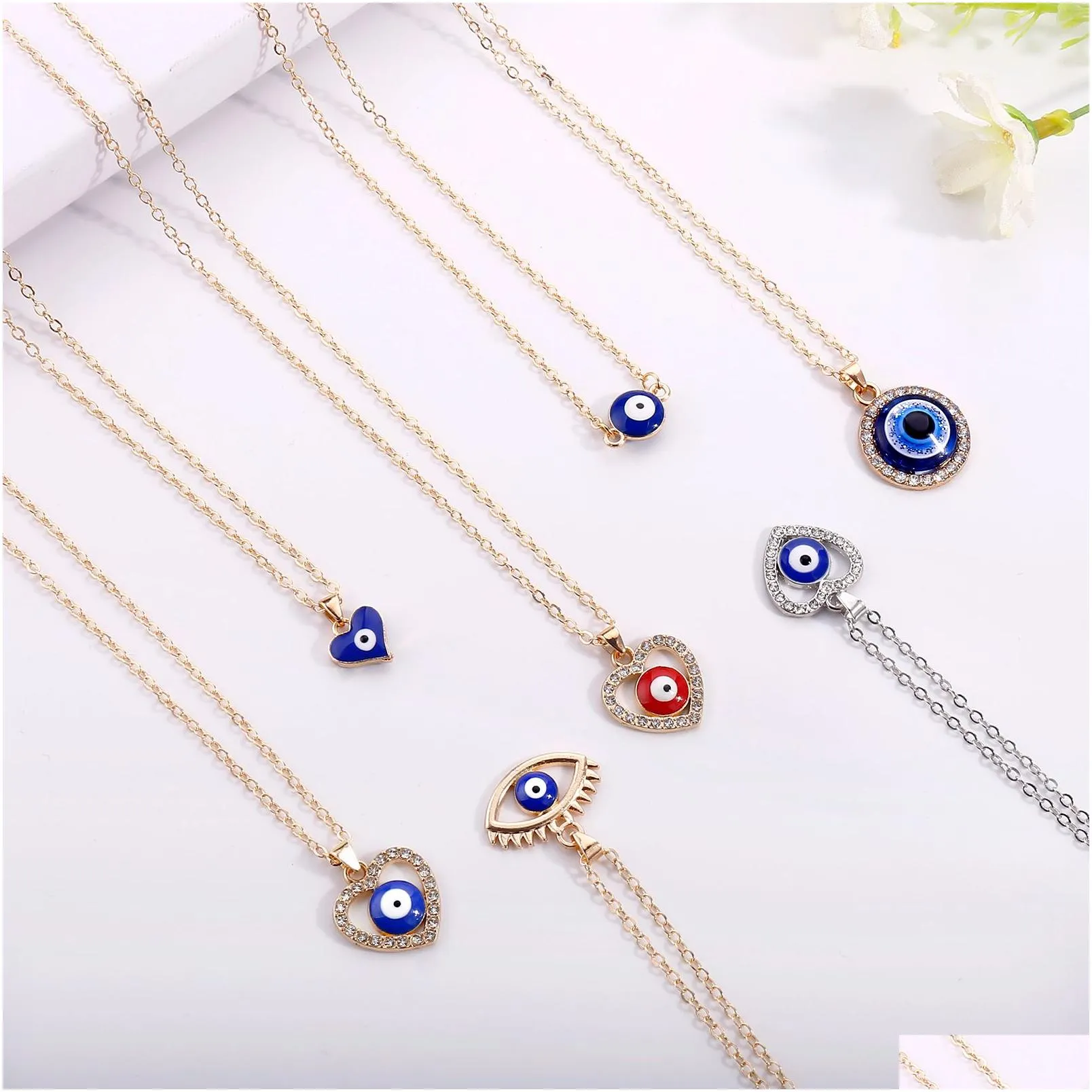 Simple Evil Bule Eye Thin Pendant Women Jewelry Necklace Turkish Lucky Fashion Gold Color Choker Chain Round Heart Female Friend Gift