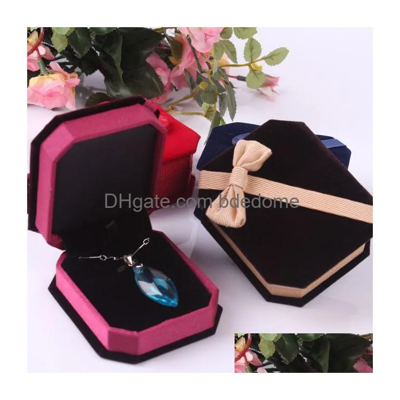 new arrivals jewelry boxes packaging necklaces pendant velvet ring earrings elegant classic luxury show case box 78*67*30mm