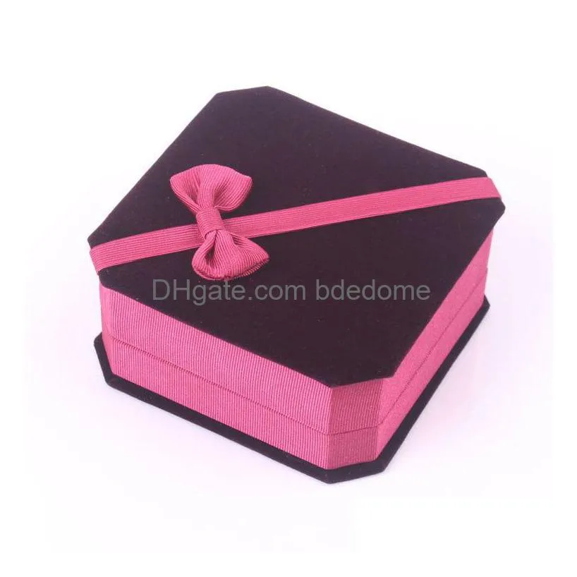 new arrivals jewelry boxes packaging necklaces pendant velvet ring earrings elegant classic luxury show case box 78*67*30mm