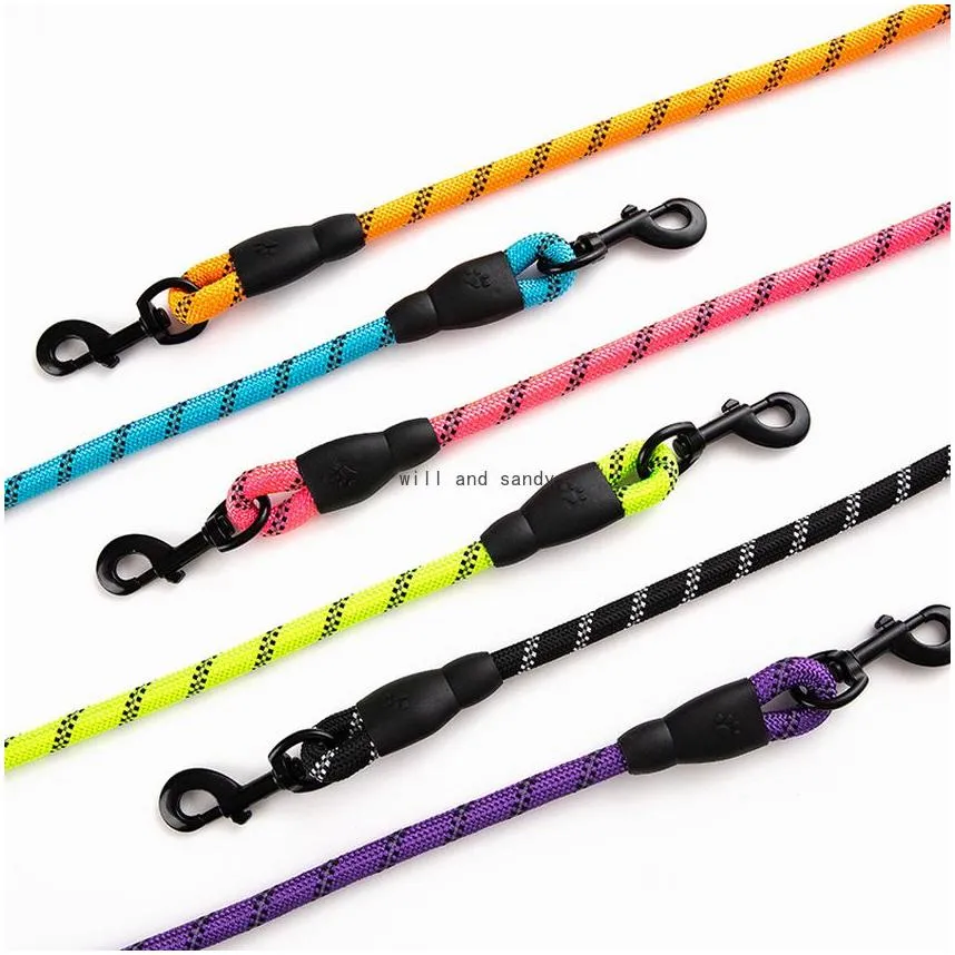 Soft Padded Handle Nylon Heavy Duty Reflect Light Dog Leashes with Key Hang Ring for Dogs Bottle Bowls Pet Supplies