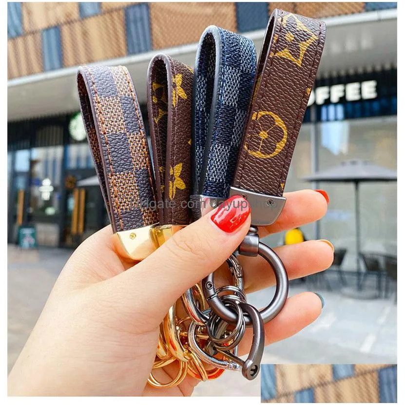 fashion designer keychain classic exquisite luxury car keyring zinc alloy letter unisex lanyard metal small jewelry 17 colors