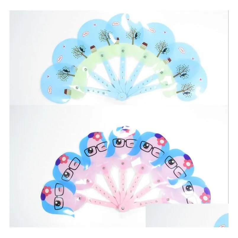 Lovely cartoon seven leaf fan summer hand-held plastic fan students folding fan small portable mini children fans Kids Summer Gift