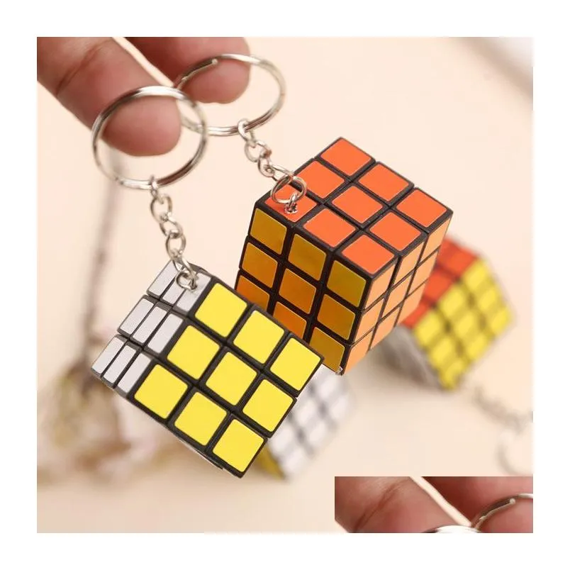 3x3x3cm Mini Size Magic Cube with Keychain Puzzle Cube Fidget Toy Play Cubes Puzzles Games Kids Intelligence Learning Educational Toys