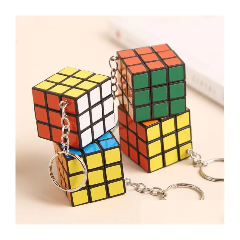3x3x3cm Mini Size Magic Cube with Keychain Puzzle Cube Fidget Toy Play Cubes Puzzles Games Kids Intelligence Learning Educational Toys
