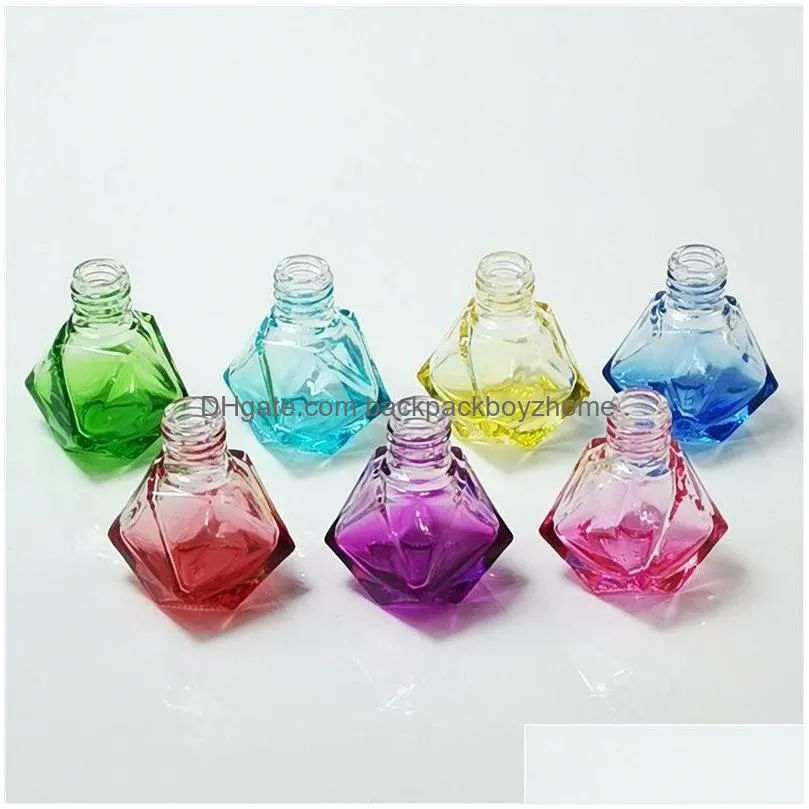 100pcs diamond car perfumes bottles pendant air freshener fragrance diffuser emptys glass bottle portable pendants ornament