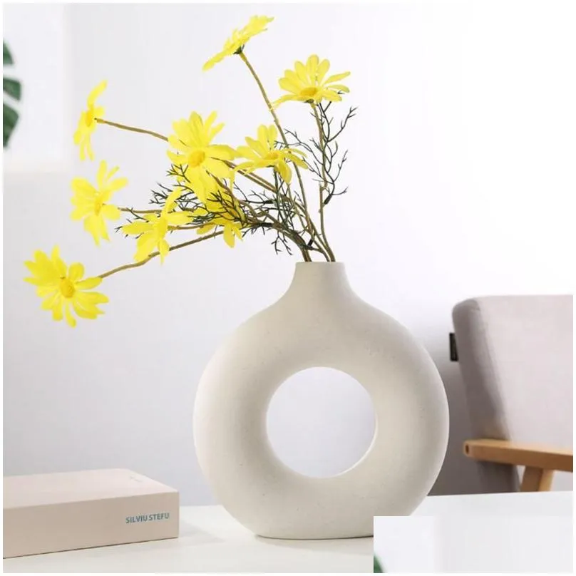 Vases Nordic  Whtie Yellow Ceramic Flower Vase Circular Hollow Donuts Pot Home Decoration AccessoriesVases