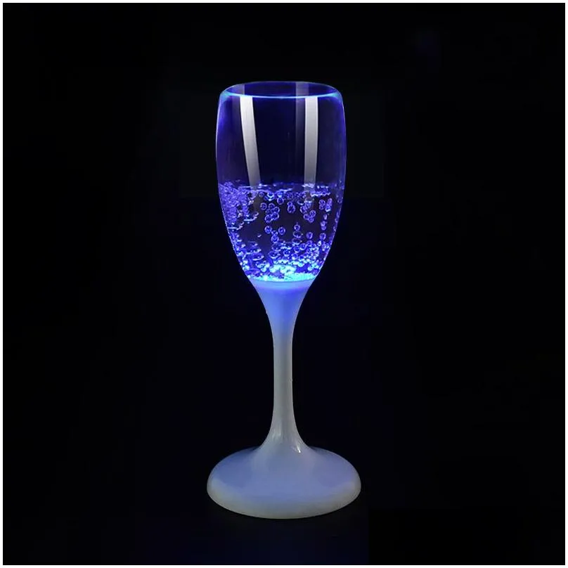 LED Luminous Champagne Cup Automatic Flashing Acrylic Goblet Light Up Mugs Wine Beer Whisky Drink Cups for Party Kitchen Christmas