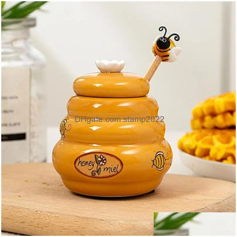 ceramic beehive honey storage bottles pot and wooden dipper mel jar with lid honey stir bar supplies kitchen accessories 20220826 e3
