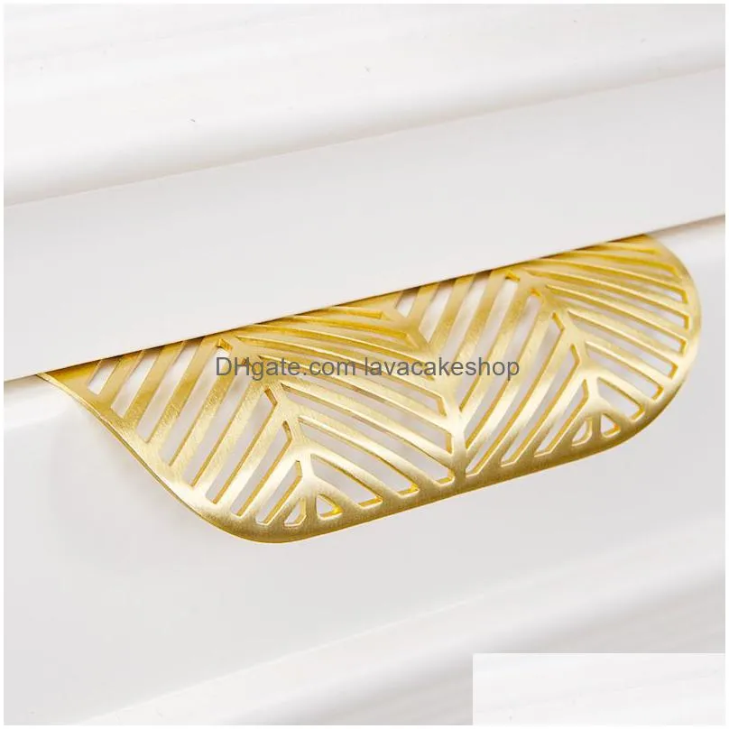 leaf shape furniture cupboard cabinet wardrobe drawer pull knob brass handle 361c3