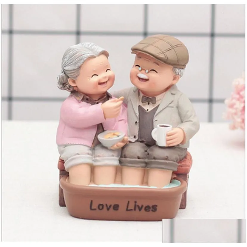 decorative objects figurines grandparents model ornament creative sweety lovers couple ornaments modern home decoration living room for gift zm904
