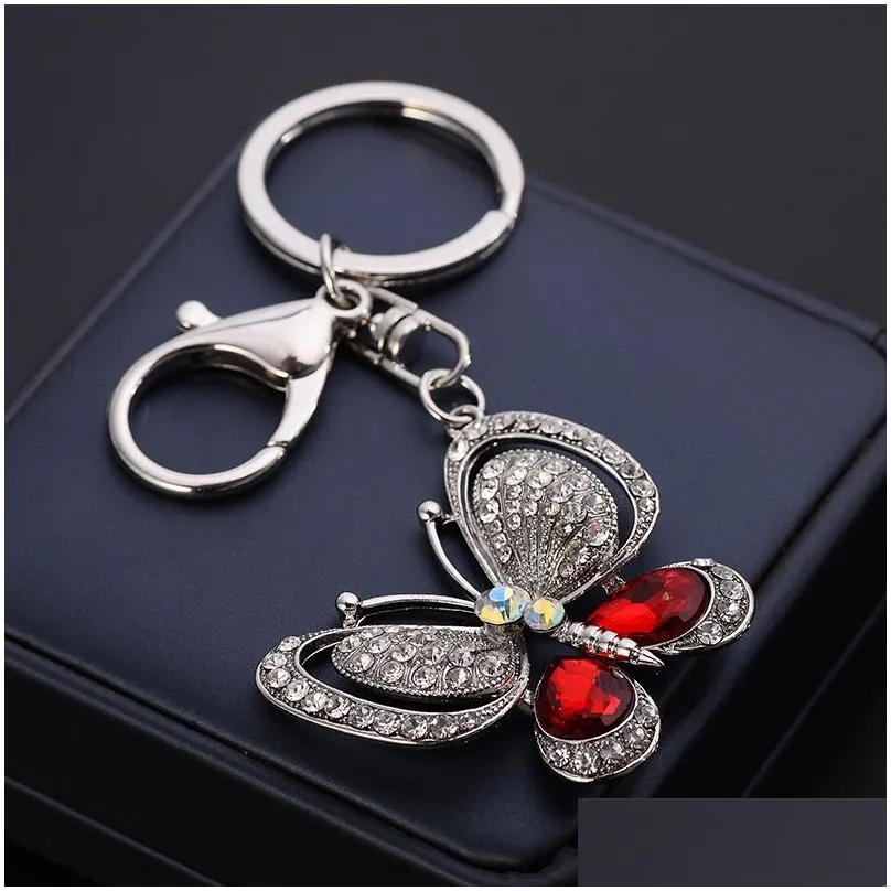 Luxury Butterfly Keychains Crystal Rhinestone Bag Charms Animal Pendant Keyrings Holder Accessories Fashion Women Car Key Chains Rings