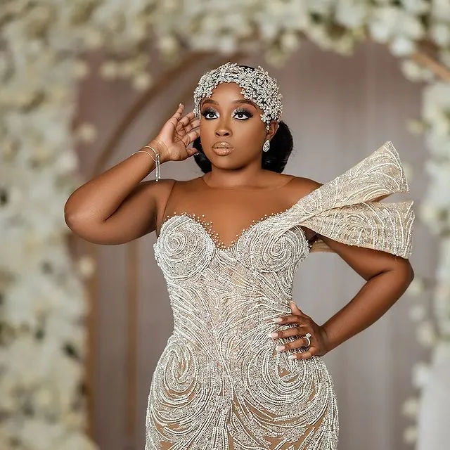 2023 Oct Arabic Aso Ebi Plus Size Champagne Mermaid Wedding Dress Beaded Sequined Lace Bridal Gowns Dresses ZJ254