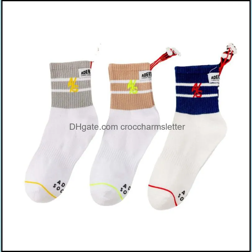 sewn label pendant casual socks cotton medium tube socks mens and womens sports