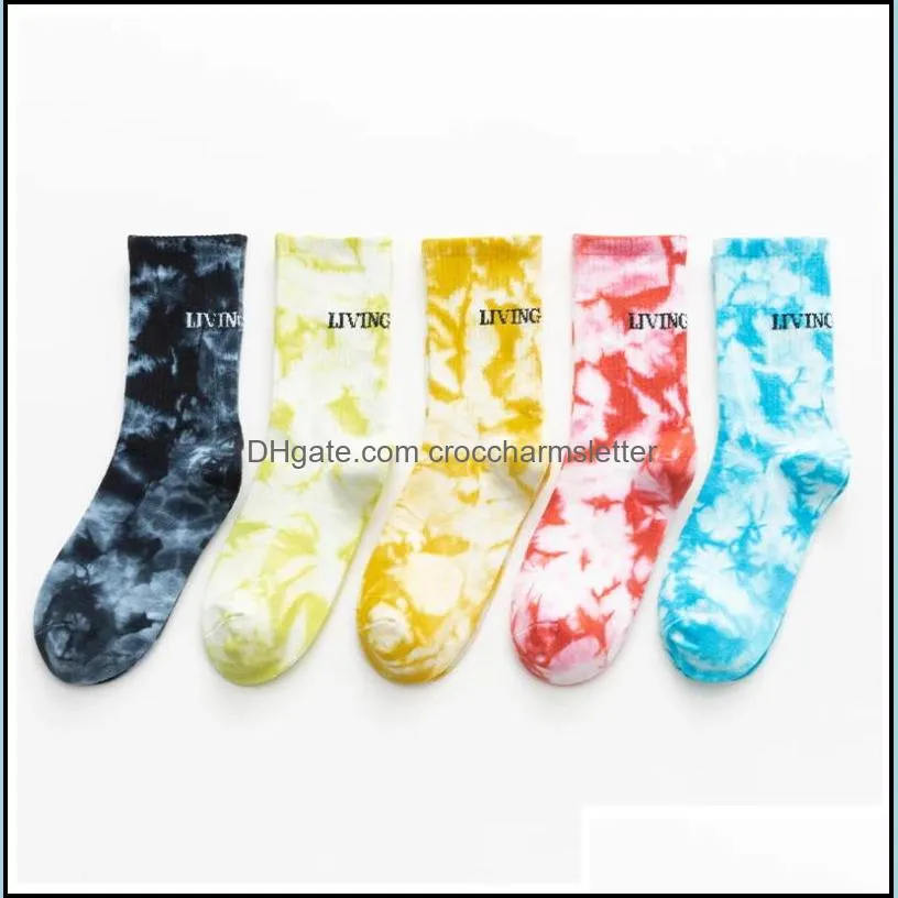 fashion tie-dye vortex streetwear men and women socks cotton harajuku letter fashion funny hiphop high quality sport soft crew socks