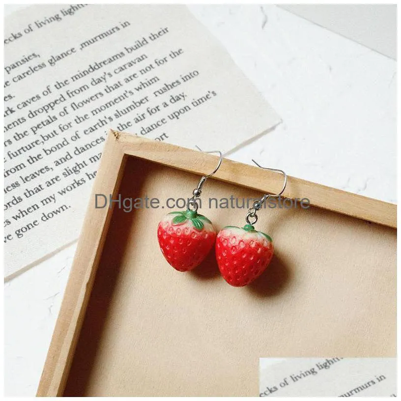 clipon screw back korean temperament simple sweet lovely strawberry fruit earrings resin acrylic red no piercing clip on