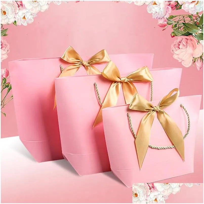 10pcs large size gift box packaging gold handle paper gift bags kraft paper with handles wedding baby shower birthday party 220331