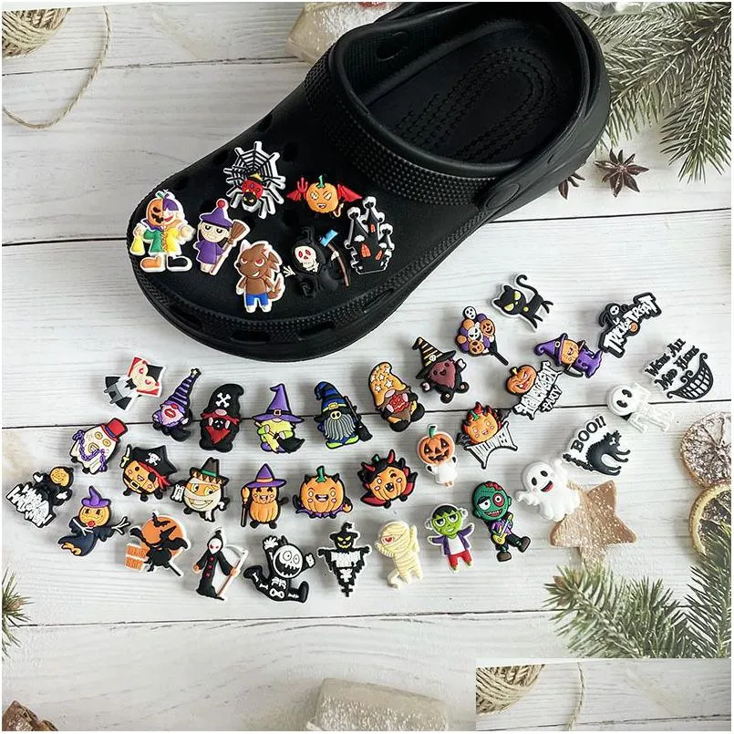 anime charms wholesale childhood memories halloween pumpkin funny gift cartoon croc charms shoe accessories pvc decoration buckle soft rubber clog