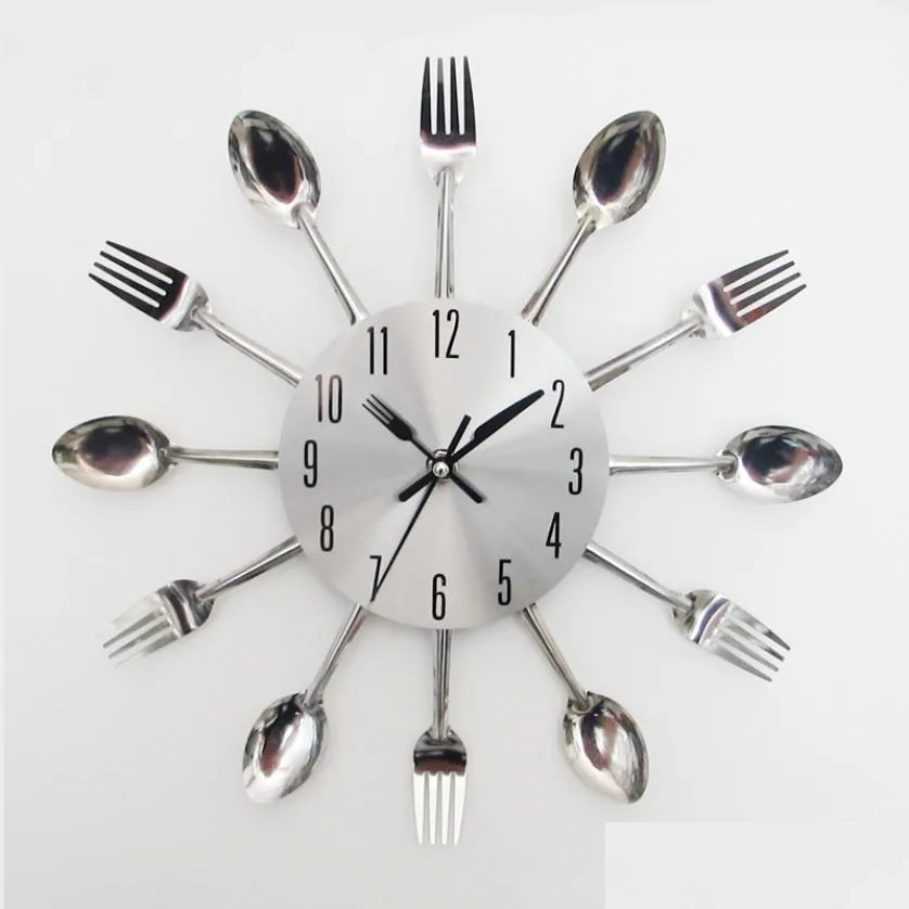 wholesale design happy gifts fashion creative modern design sliver cutlery kitchen utensil wall clock spoon fork clock