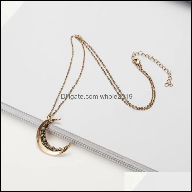 2019 newest crushed crystal crescent moon pendant necklace for women fashion vintage russian gold gravel long chain necklace jewelry