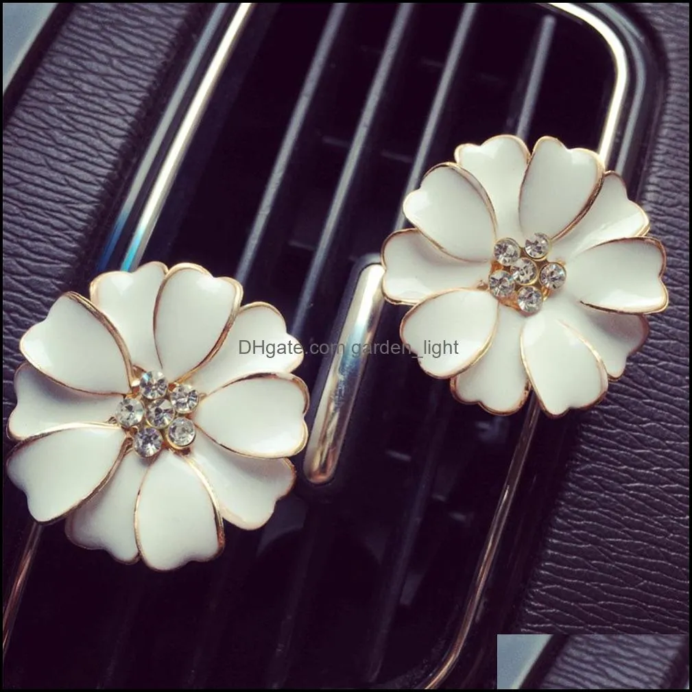 car perfume clip home  oil smell scents diffuser for outlet locket flower auto air conditioner freshener conditioning vent clips aromatherapy