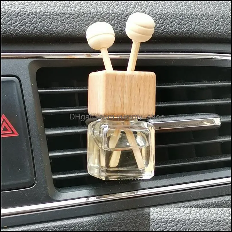 car perfume bottles with wood screw cap and clip car air conditioner air outlet square glass perfume bottle car aroma diffuser bottle