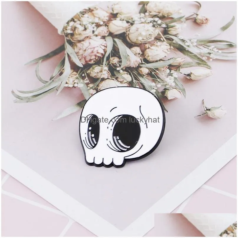 perconality punk skull head brooch pins enamel funny metal brooches for girls gift jewelry badges bag shirt pin