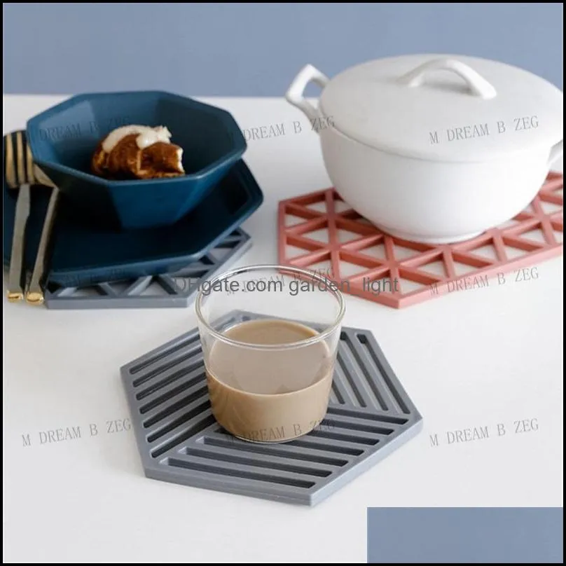 pvc tea coaster nonslip placemat high temperature resistant insulation pad hollow potholder bowl antiscalding plastic placemat