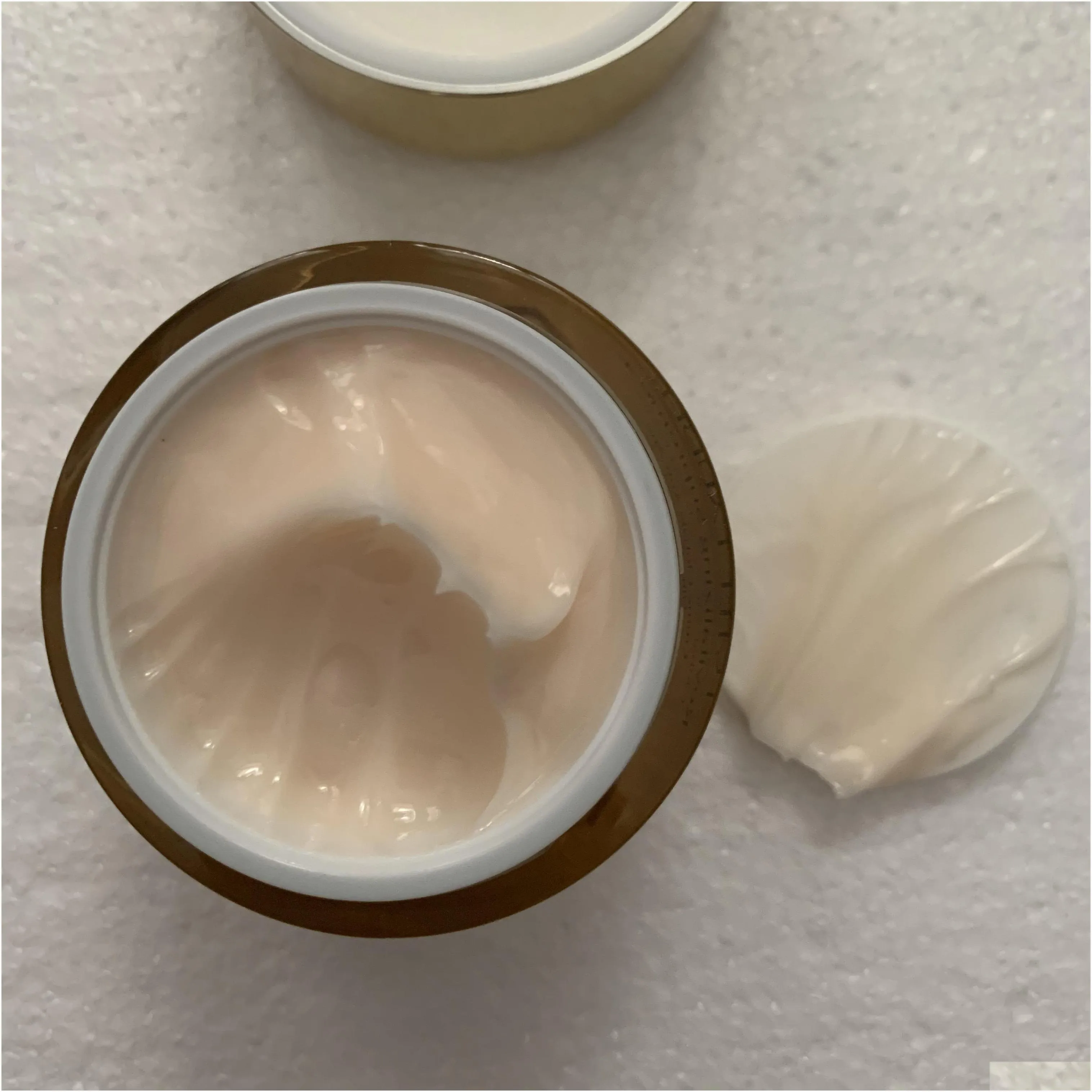brand revitalizing cream night / btight powder soft cream all skintypes day skin care creams