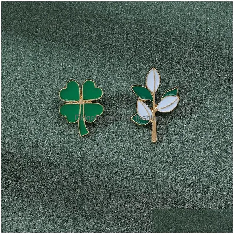 lucky green fourleaf clover pins brooches for women gold plated plant enamel pin jewelry student couple metal badges denim shirt bags small